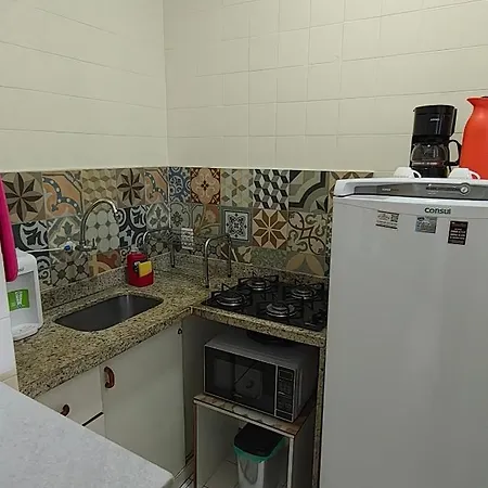 Apartamento Amplo 44m2 Copacabana - 2 quadras da Praia-2